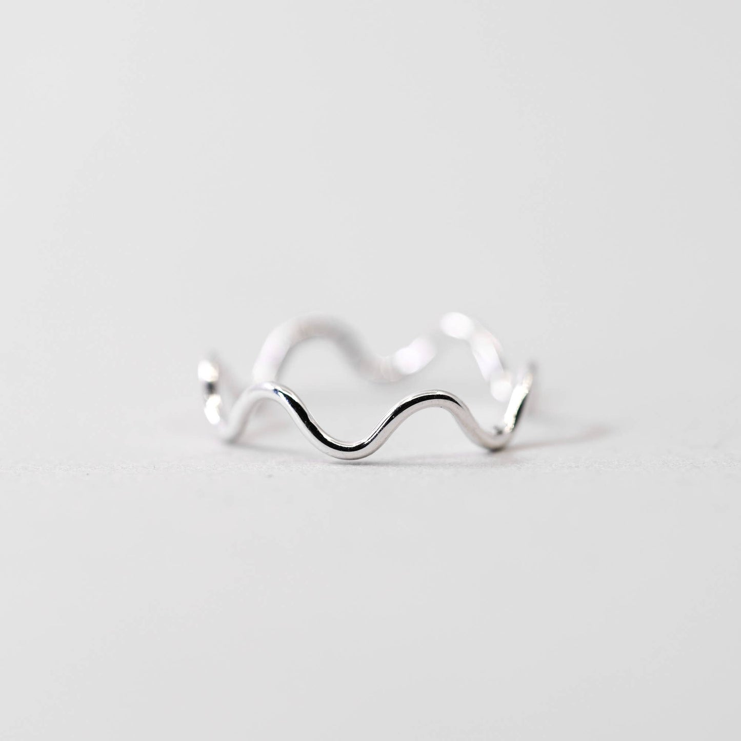 Wiggle Wavy Ring in Silver