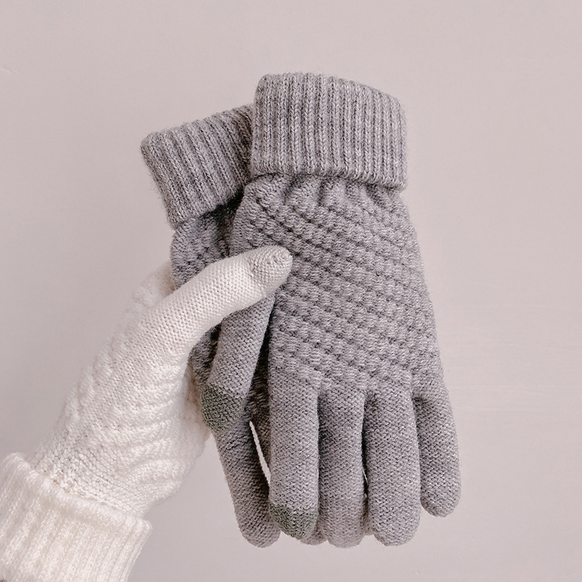 Knit Gloves