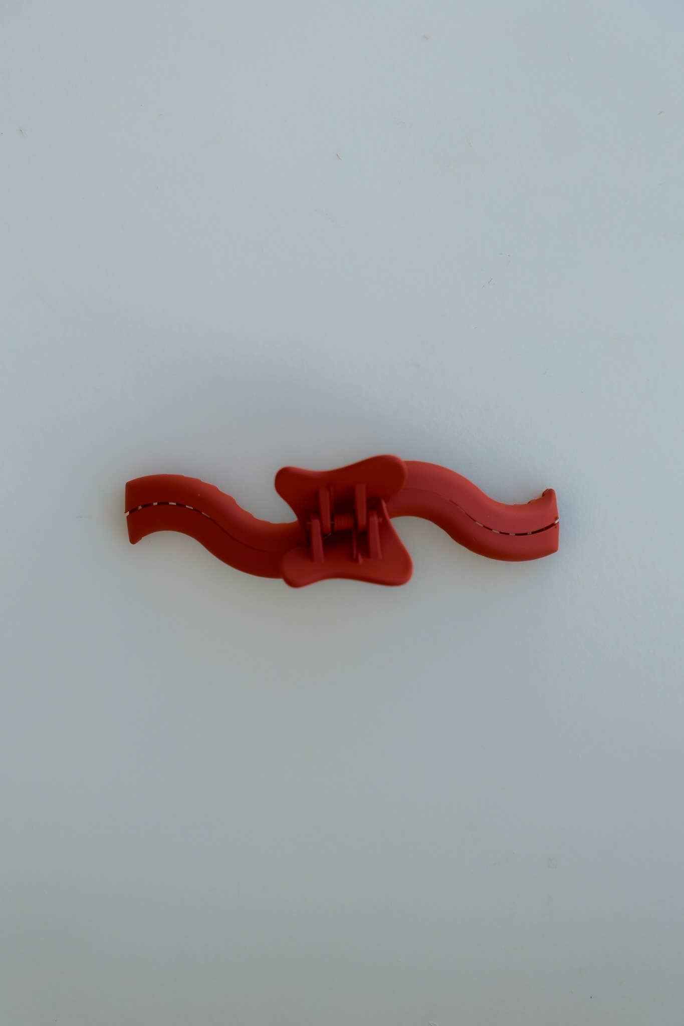 KAXI ORIGINAL WAVY HOLD EVERYTHING CLAW