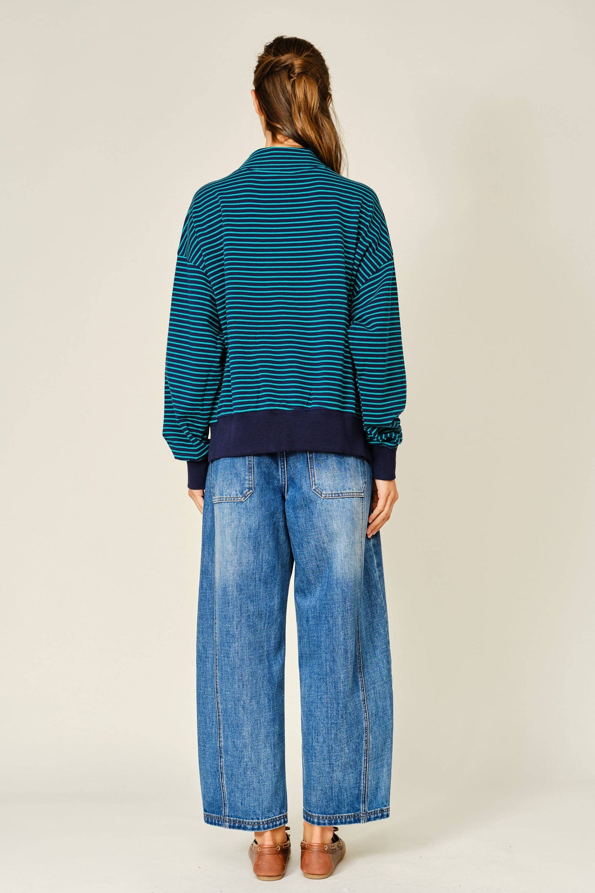 Eyelet Details Pullover