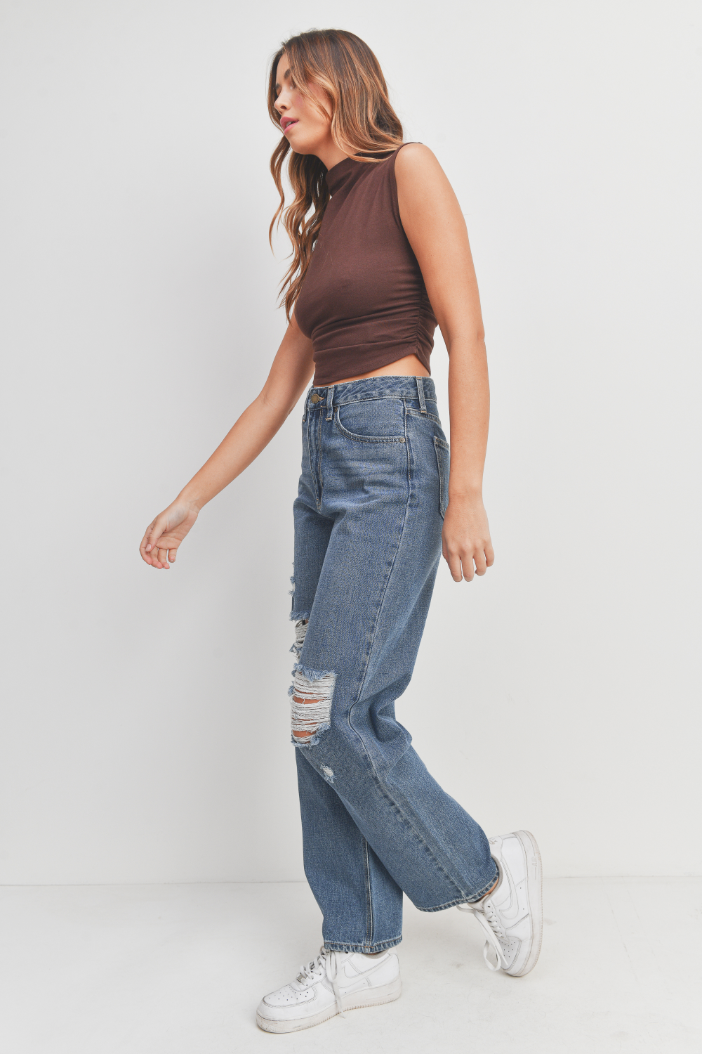 Minimal Distressed Skater Jeans