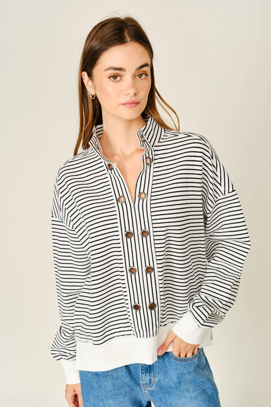 Eyelet Details Pullover