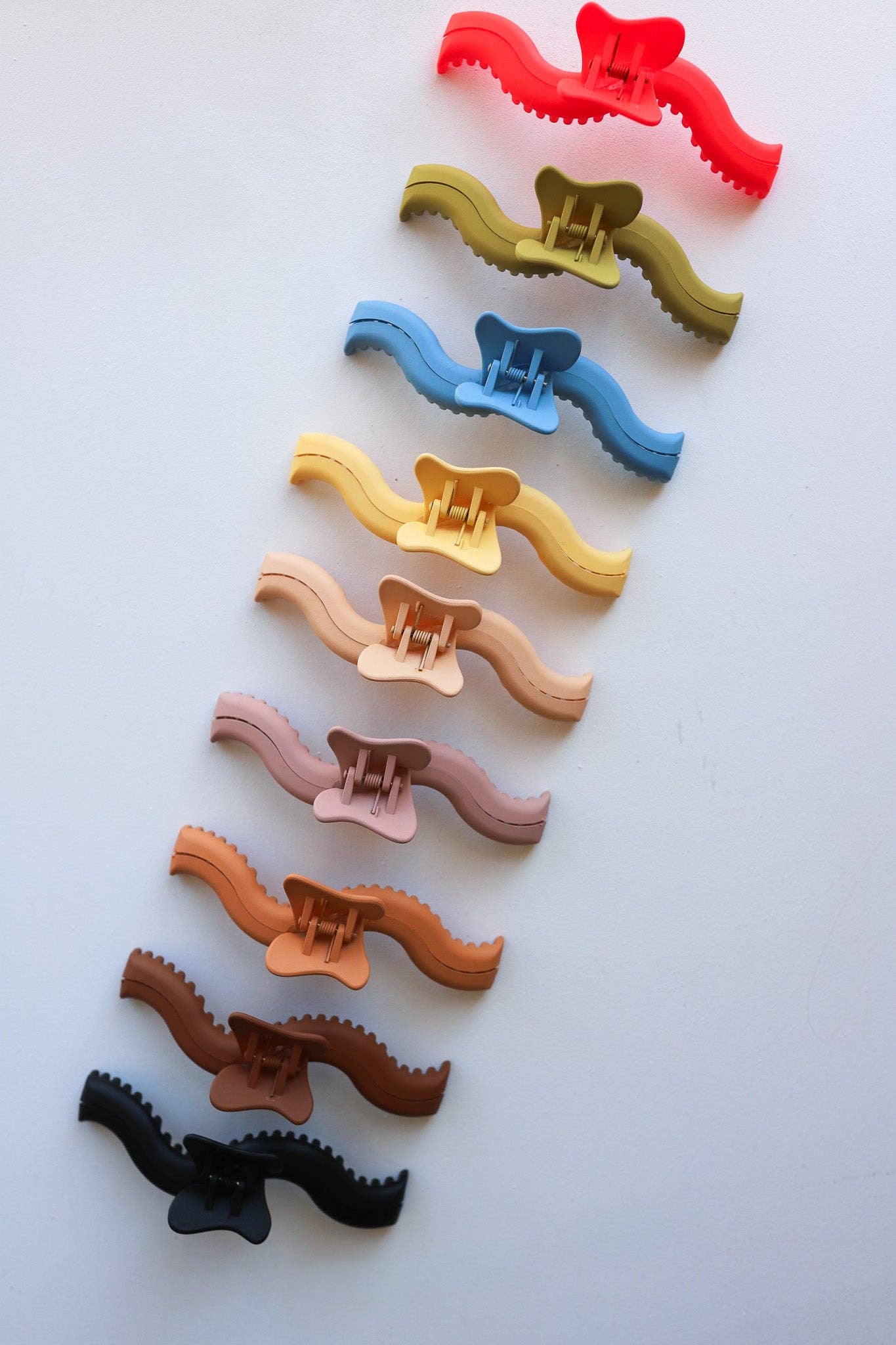 KAXI ORIGINAL WAVY HOLD EVERYTHING CLAW