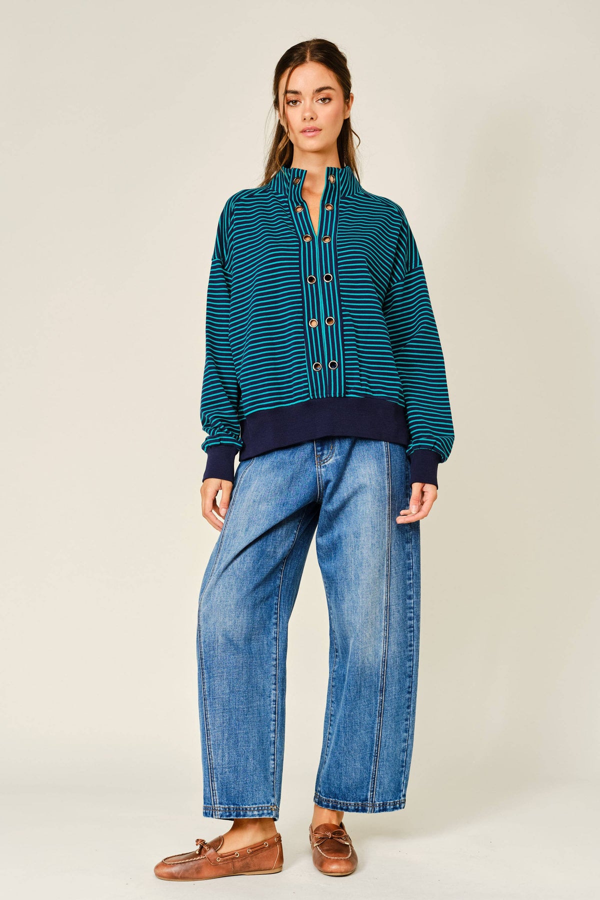 Eyelet Details Pullover