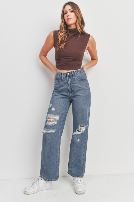 Minimal Distressed Skater Jeans